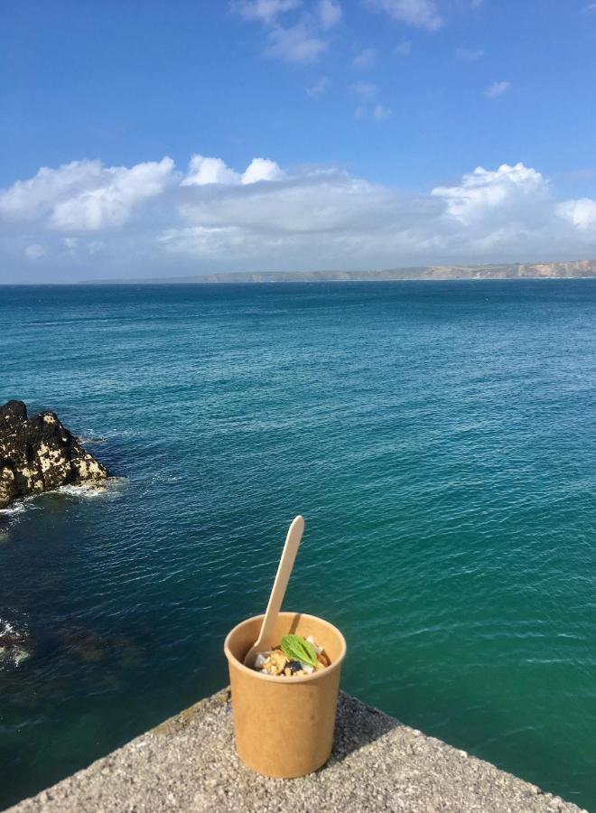 The Blue Door Bed & Breakfast New Quay Exterior foto