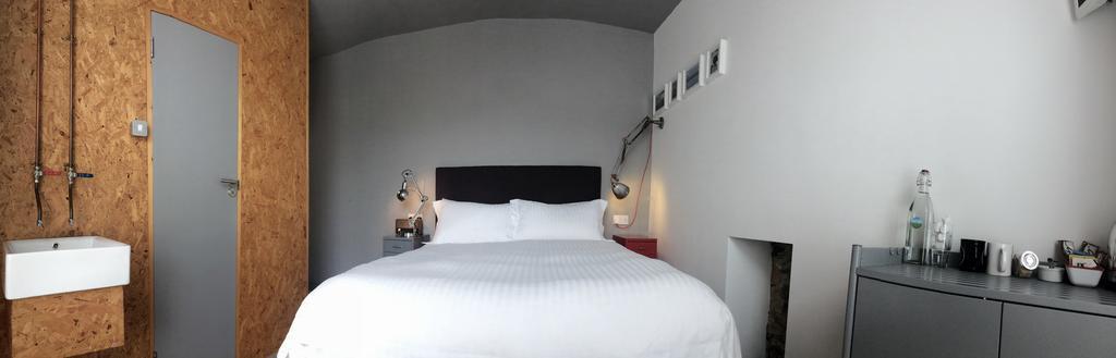The Blue Door Bed & Breakfast New Quay Exterior foto