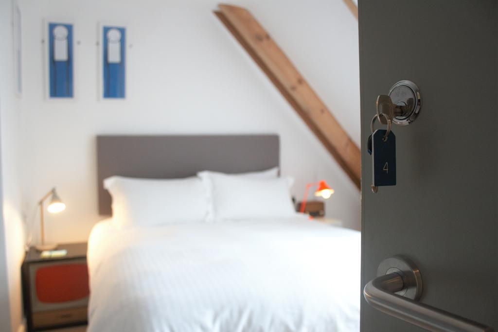 The Blue Door Bed & Breakfast New Quay Exterior foto