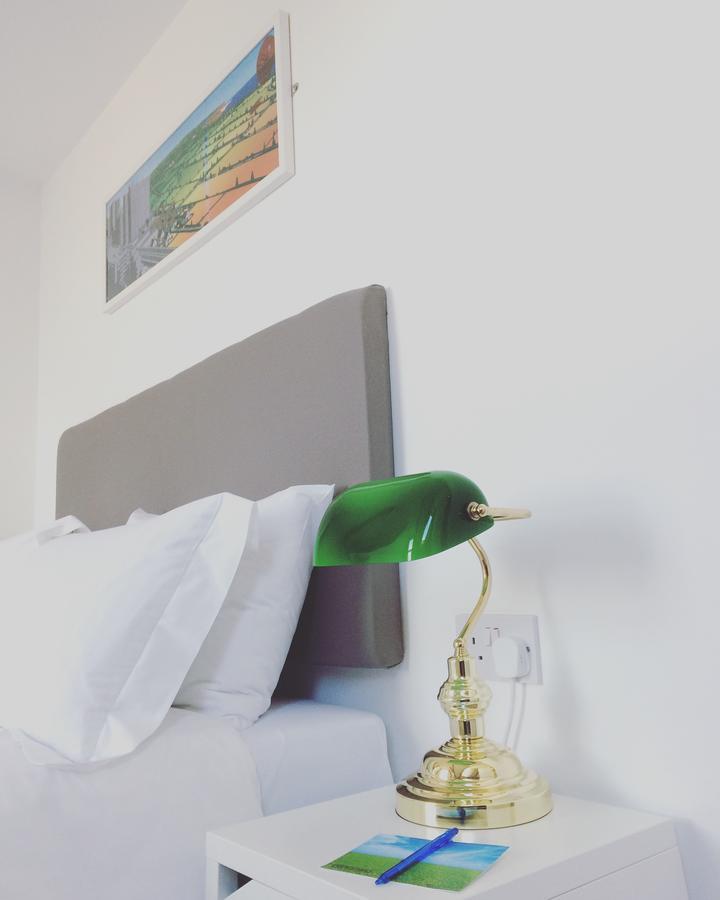The Blue Door Bed & Breakfast New Quay Exterior foto